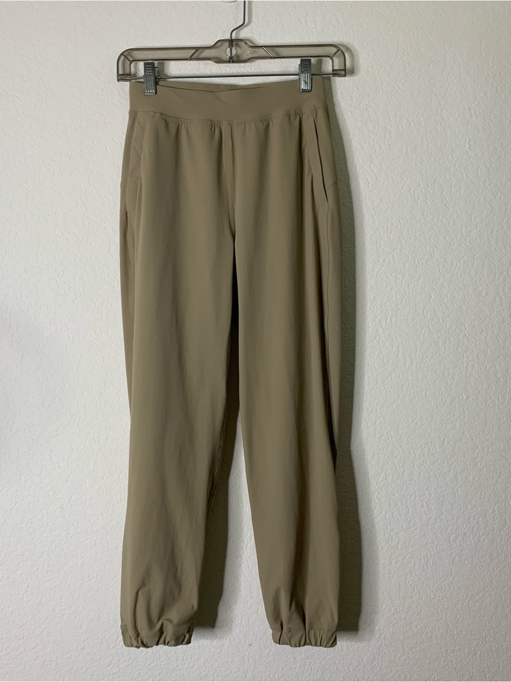Lululemon womens tan adapted state joggger ankle zip cropped 23” 2